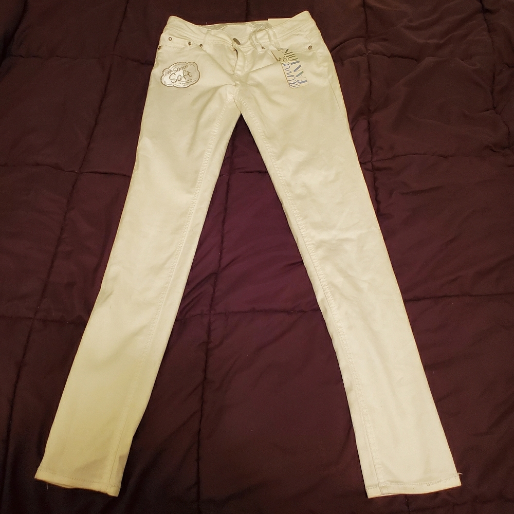 Almost Famous White Stretch Skinny Jeans
